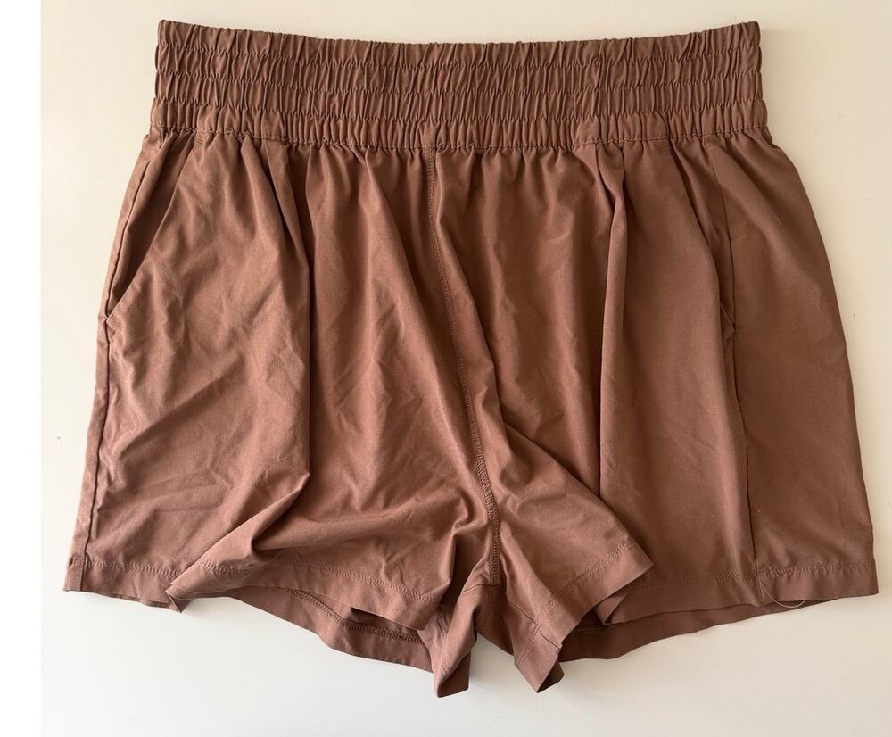 Vuori Villa Shorts Women XL Pockets Athleisure High Waist Vw3015 Excellent